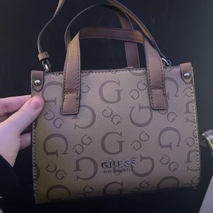Guess logo crossbody bag